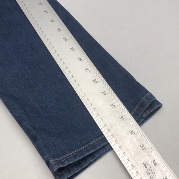 LIKE NEW DAVID BITTON MIDRISE STRAIGHT LEG STRETCH JEANS 6/28x32 ⭐️ - Picture 12 of 12